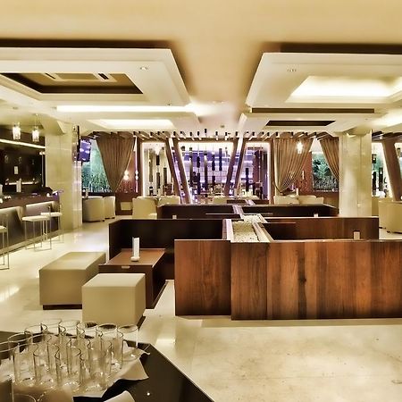 Grand Delta Hotel Medan Exterior foto
