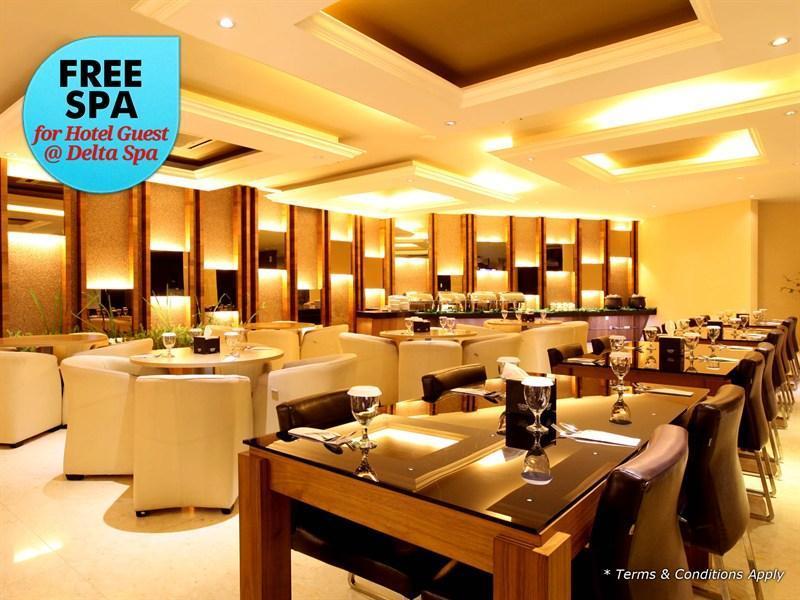 Grand Delta Hotel Medan Exterior foto