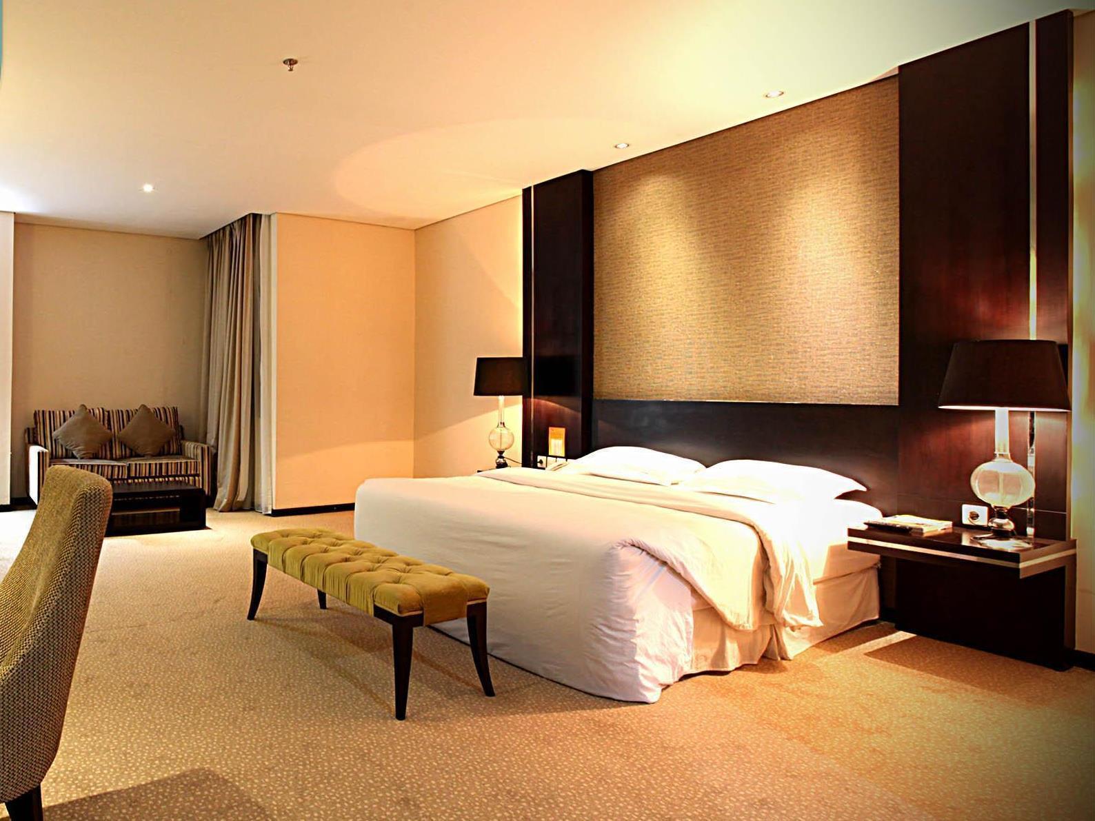 Grand Delta Hotel Medan Exterior foto