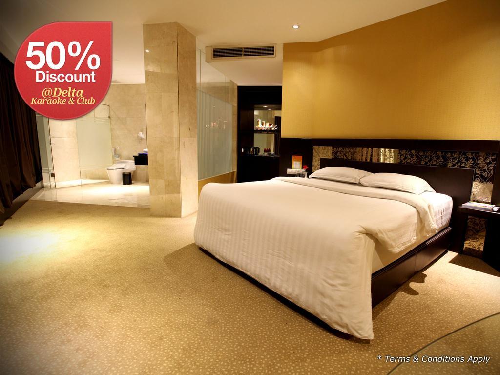 Grand Delta Hotel Medan Exterior foto